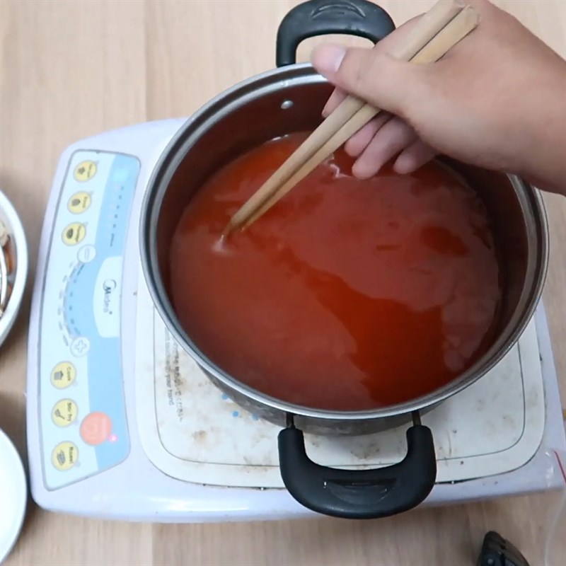Bước 1 Nấu lẩu Cách nấu lẩu tokbokki siêu nhanh