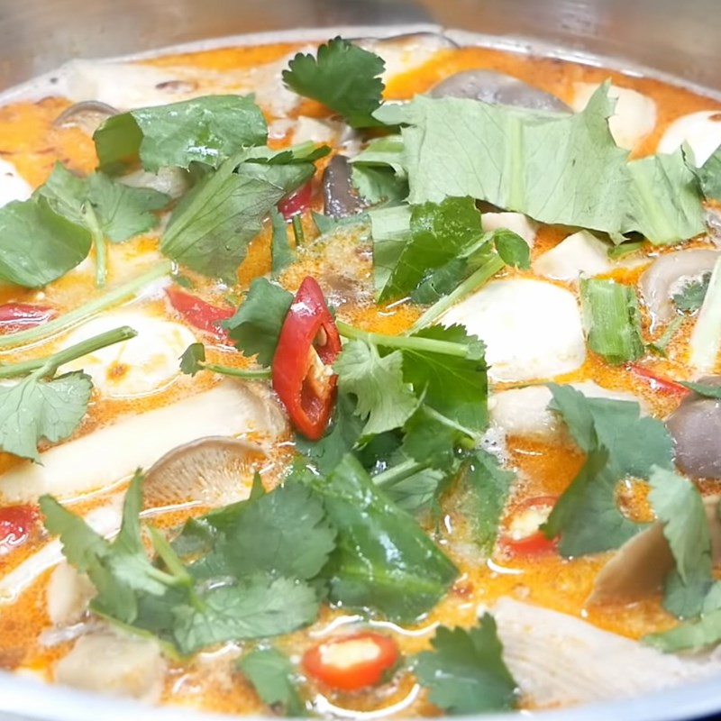 Bước 3 Nấu lẩu Lẩu tôm tom yum