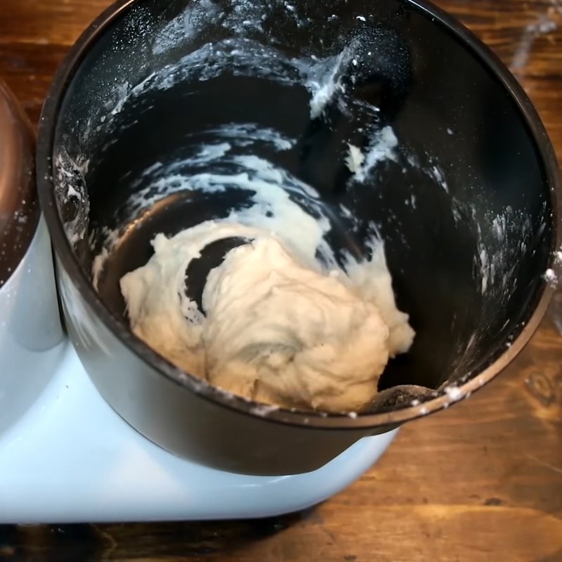 Bước 1 Nhào bột bánh Bánh bao nấm nhân đậu xanh