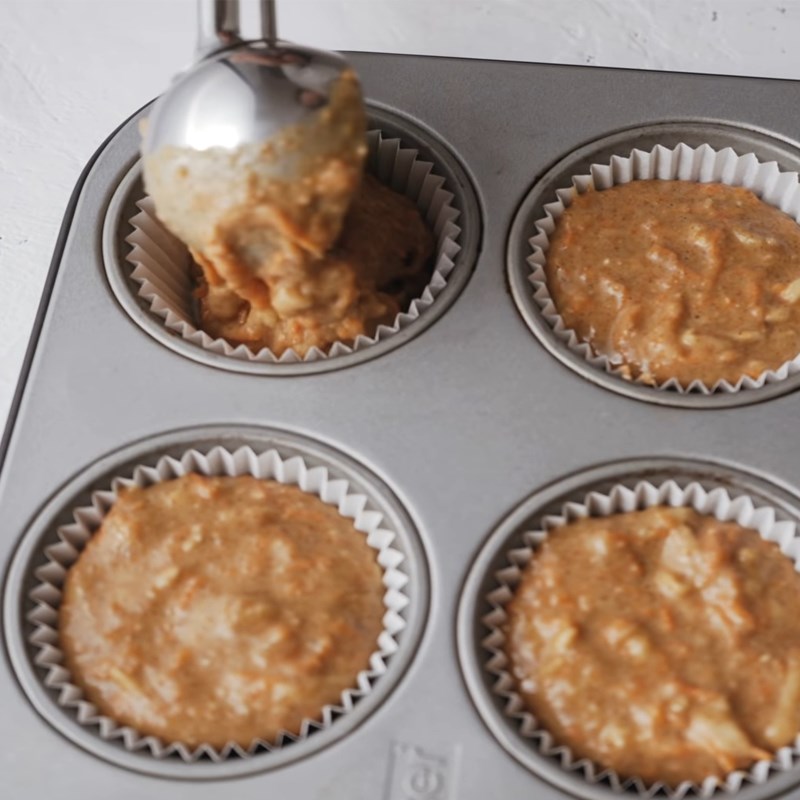 Bước 4 Nướng bánh Muffin cà rốt