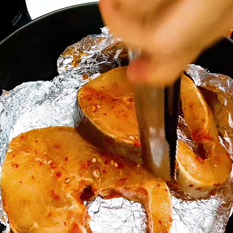 Bước 3 Nướng cá bớp Cá bớp nướng muối ớt