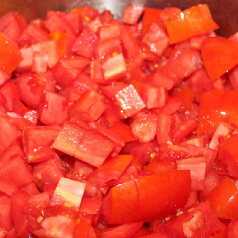 Bước 1 Sơ chế nguyên liệu Sinh tố cà chua cà rốt