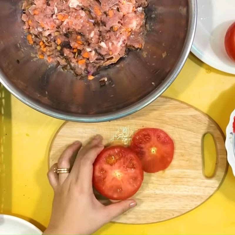 Bước 1 Sơ chế nguyên liệu Cà chua nhồi thịt