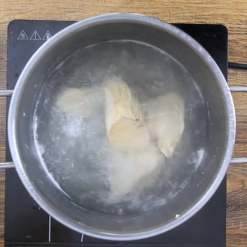 Bước 1 Sơ chế nguyên liệu Súp gà nấm