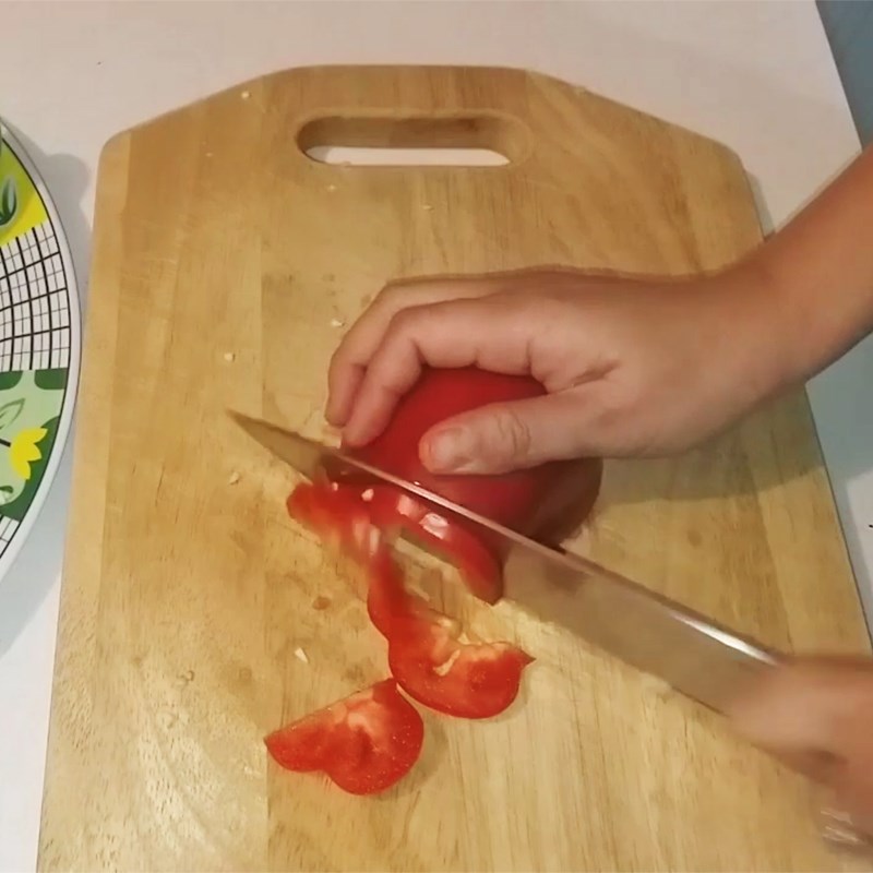 Bước 1 Sơ chế ớt chuông Ớt chuông xào trứng