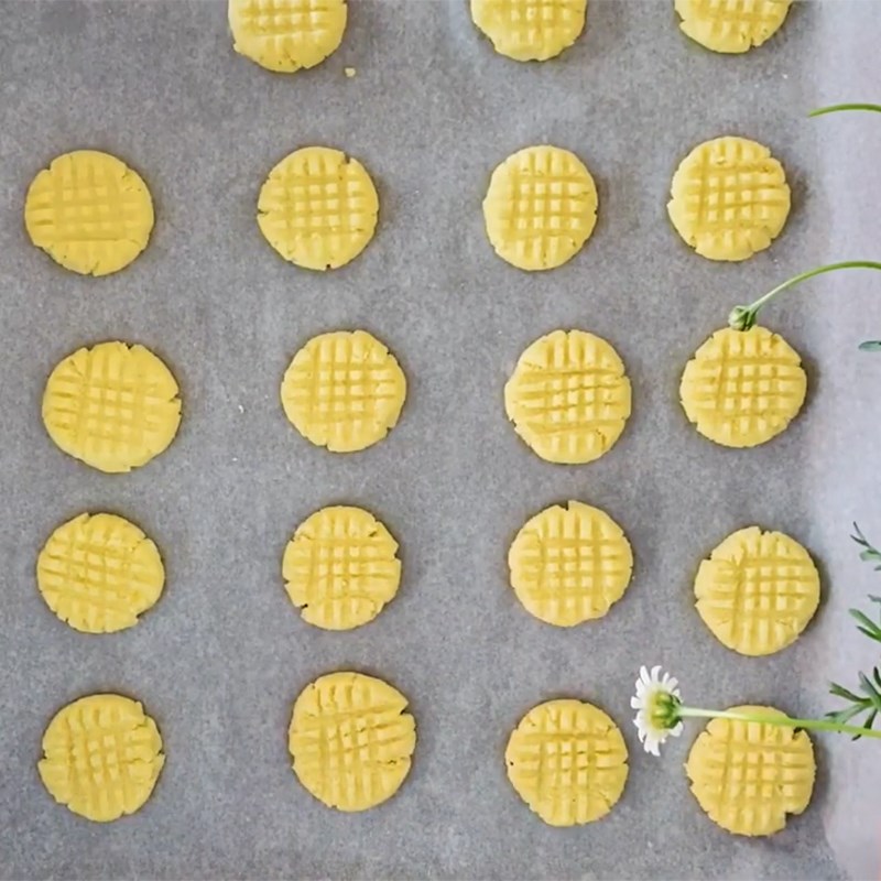 Bước 3 Tạo hình bánh Bánh quy chanh keto