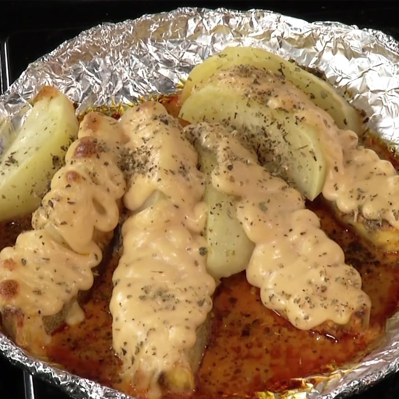 Bước 5 Thành phẩm Cá bớp nướng sốt mayo khoai tây