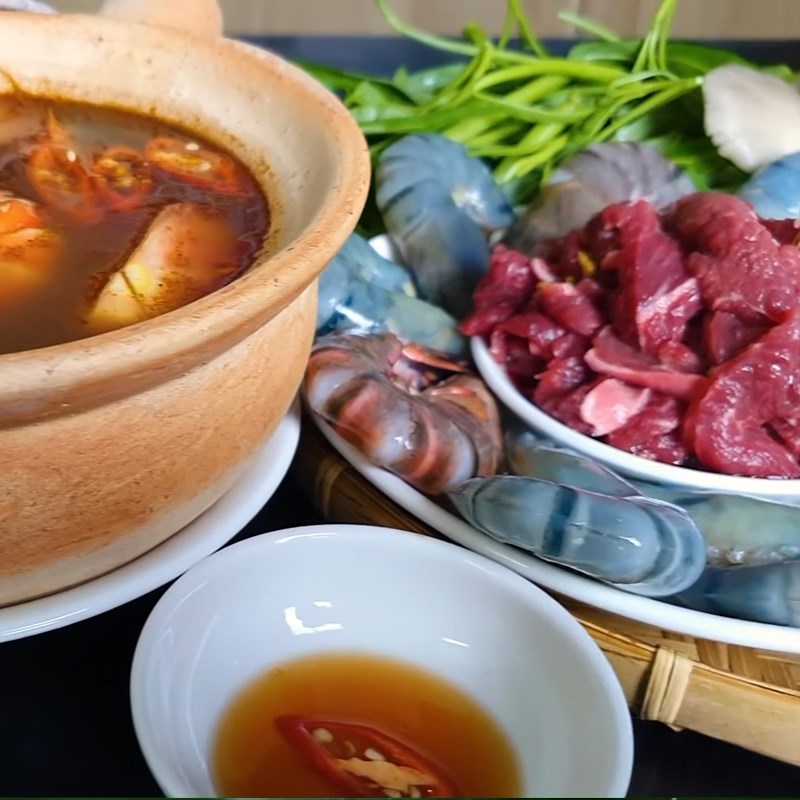 Bước 3 Thành phẩm Lẩu tom yum siêu đơn giản bằng gói gia vị