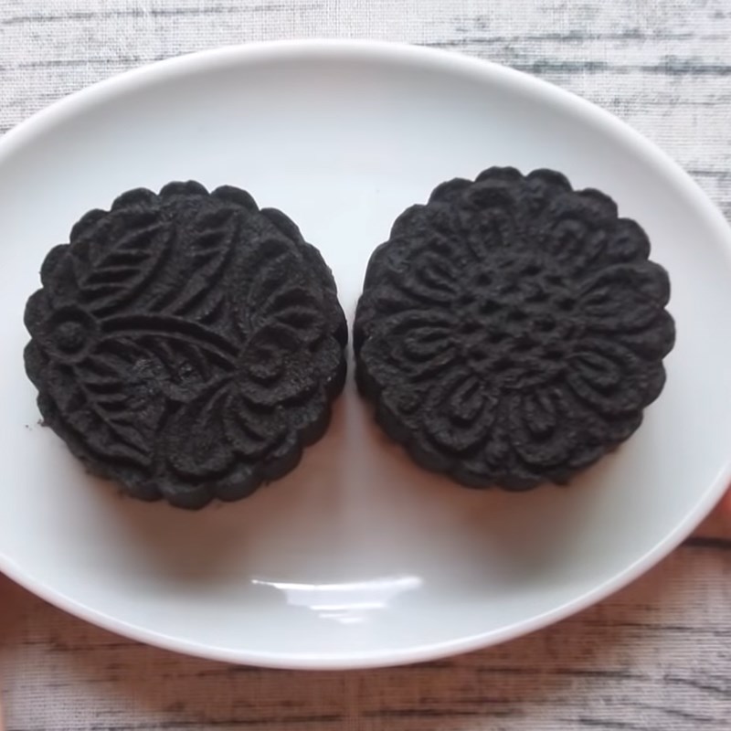 Bước 4 Thành phẩm Bánh Trung Thu oreo