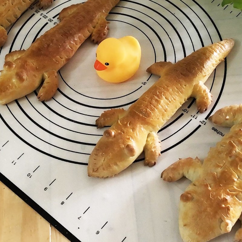 Bước 6 Thành phẩm Bánh mì cá sấu