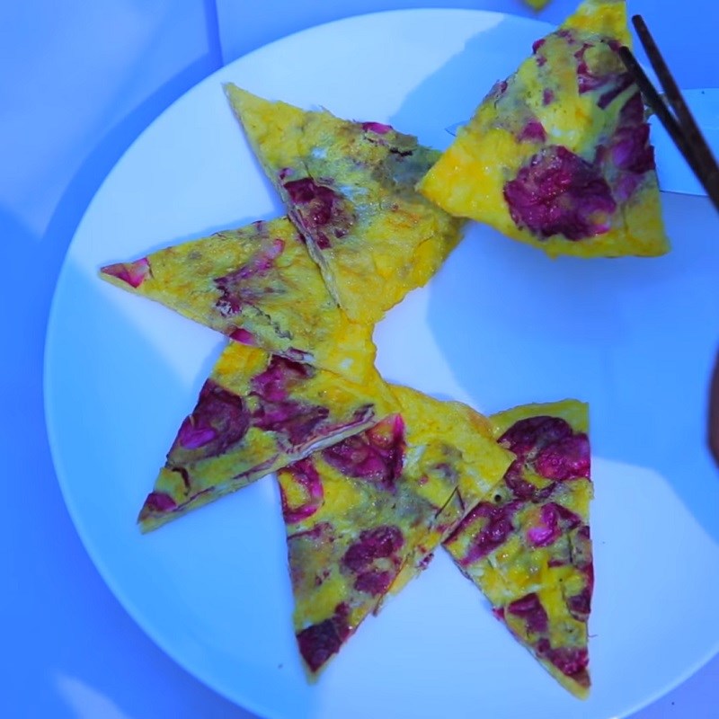 Bước 5 Thành phẩm Trứng chiên hoa hồng