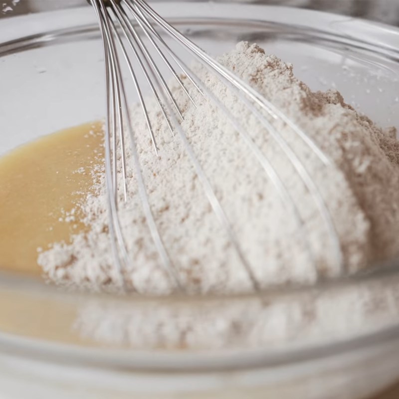 Bước 3 Trộn bột Muffin cà rốt