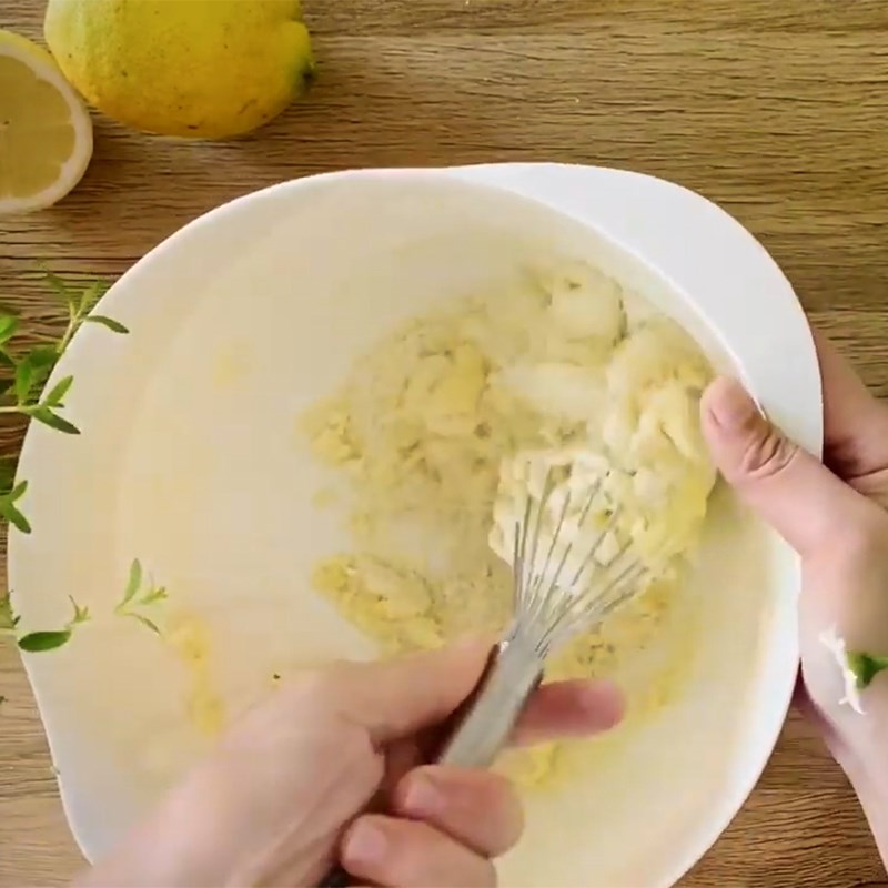 Bước 2 Trộn bột bánh Bánh quy chanh keto