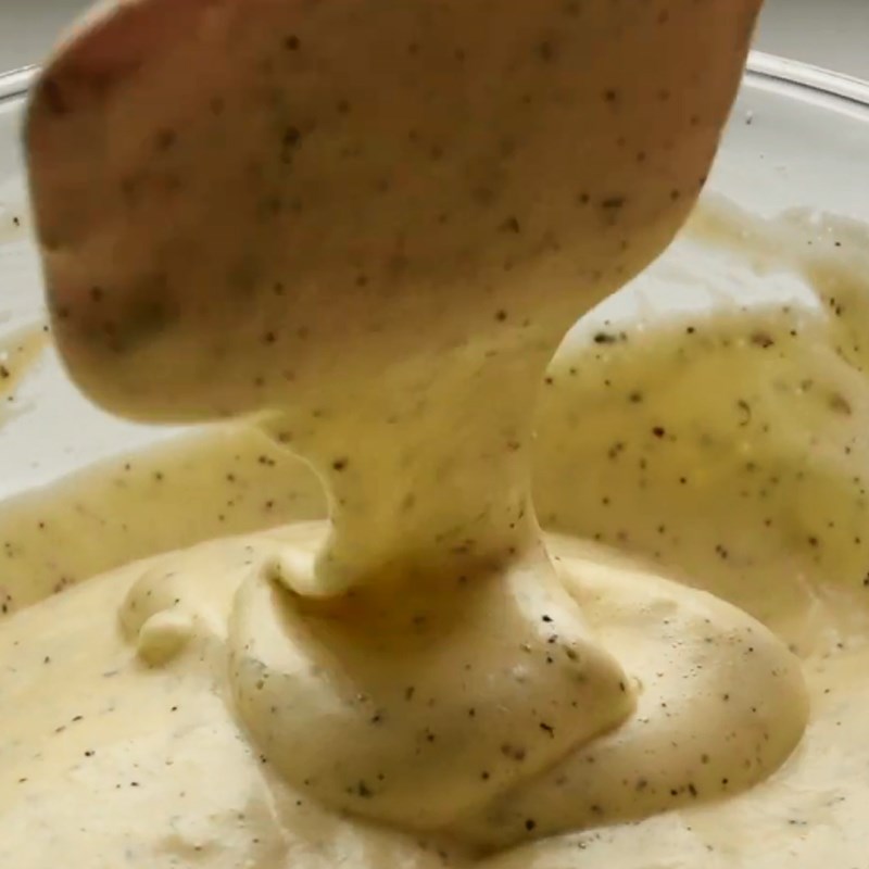 Bước 3 Trộn bột vào trứng Bánh bông lan trà đào