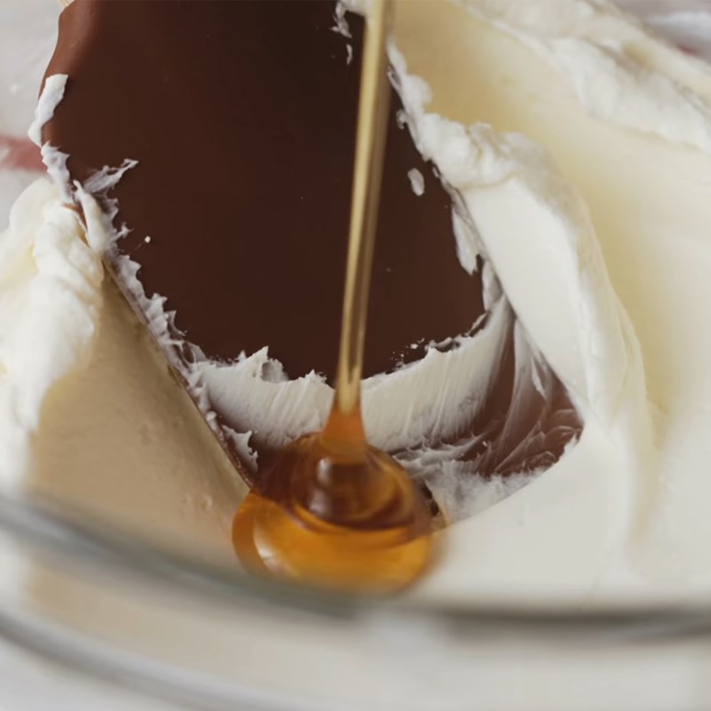 Bước 5 Trộn kem phô mai Muffin cà rốt