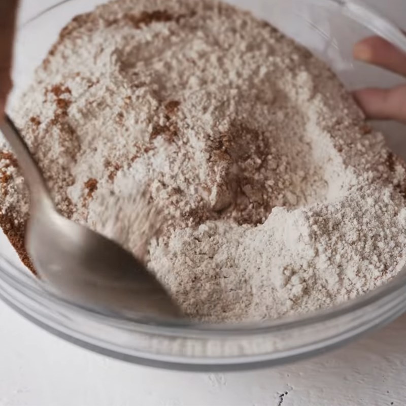 Bước 1 Trộn nguyên liệu khô Muffin cà rốt