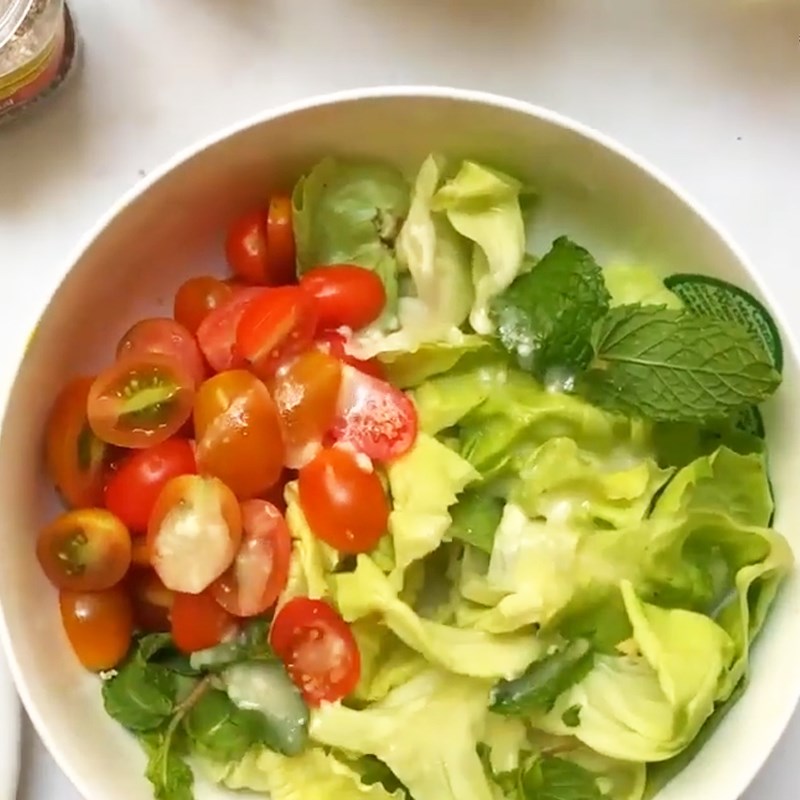 Bước 4 Trộn salad Salad bơ trứng gà