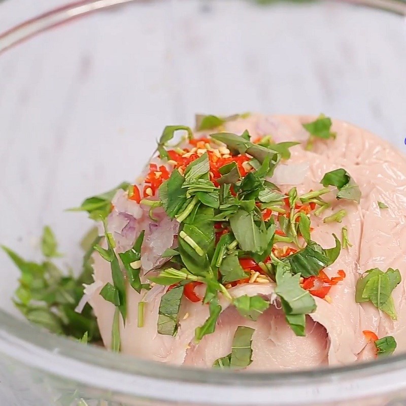 Bước 3 Ướp nhân chả Chả ngao (nghêu) chiên giòn