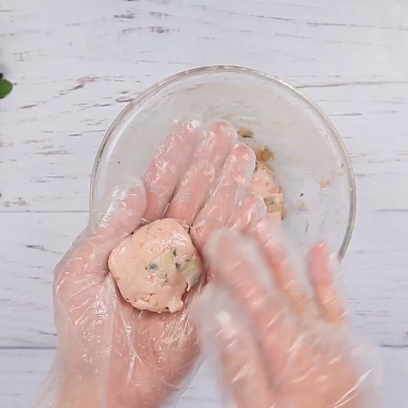 Bước 4 Vo viên chả Chả ngao (nghêu) chiên giòn