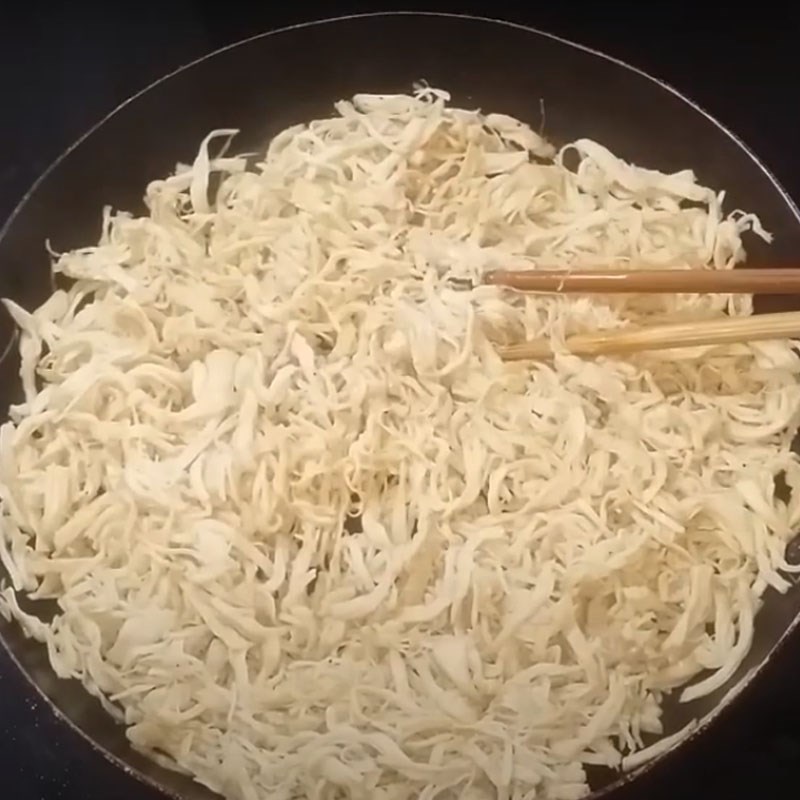 Bước 5 Xào nhân bánh Bánh bao nhân pizza