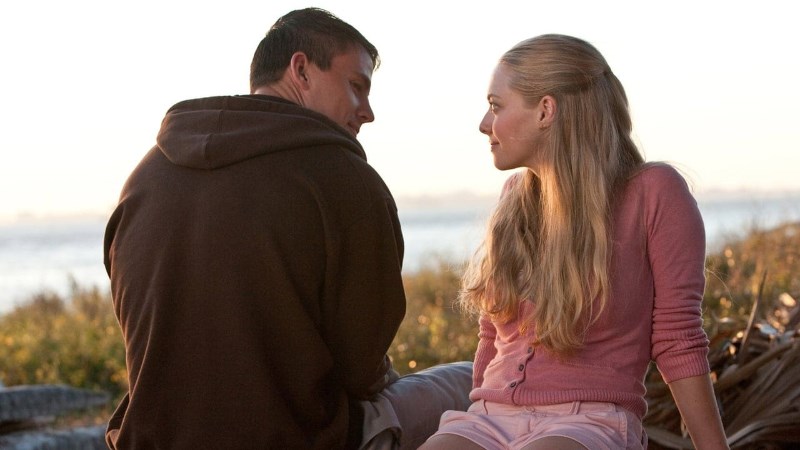 Top 10 phim hay về tình yêu, lãng mạn nhất mọi thời đại 9 Dear John (Thư Tình Nơi Chiến Trận)