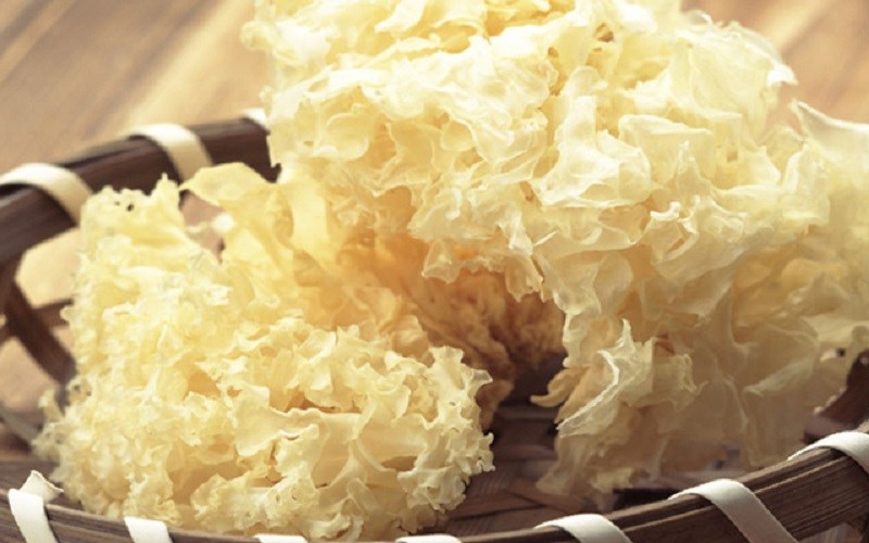 Chọn mộc nhĩ tuyết ngon