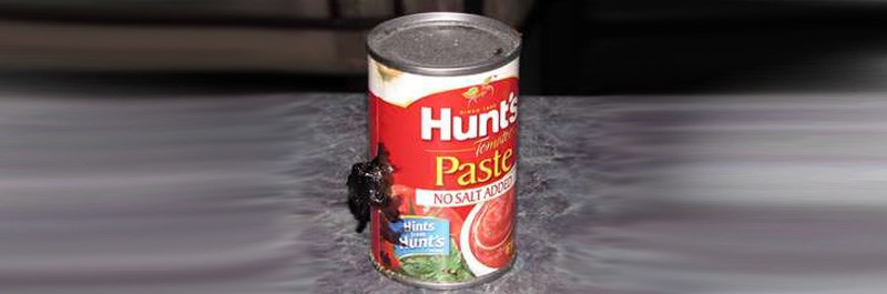 Đồ hộp bị r&ograve; rỉ, nứt, bể do nhiễm khuẩn