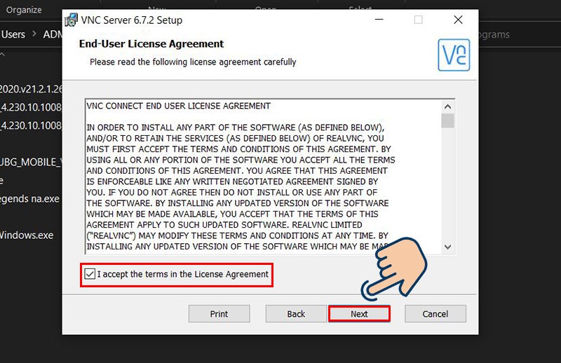 Tick vào ô I accept the terms in the License Agreement và nhấn Next tiếp tục.