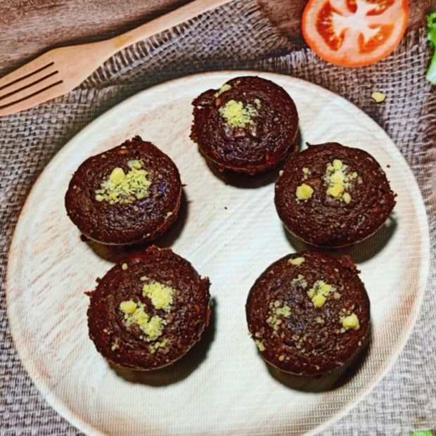 Cách làm bánh muffin chocolate chay từ các loại hạt thơm ngon, đơn giản