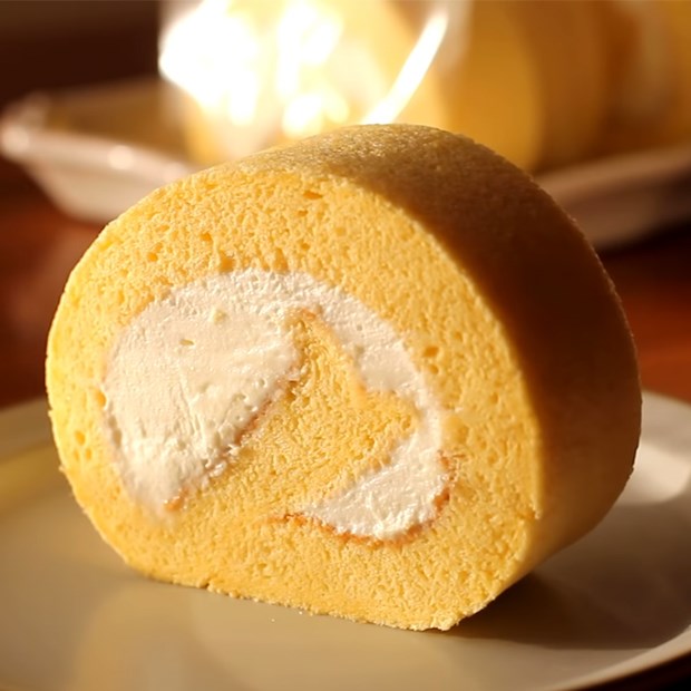 Cách làm bánh chiffon cuộn kem mềm mịn thơm ngon đẹp mắt