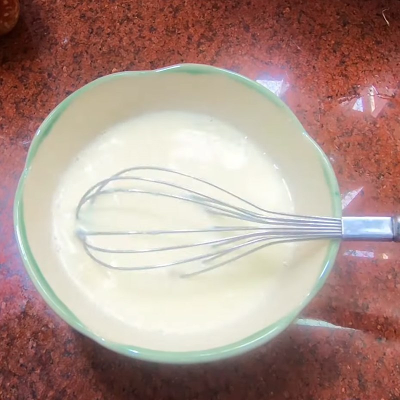 Bước 1 Khuấy láo phù hợp sữa Bánh doremon nhân trứng sữa phô mai