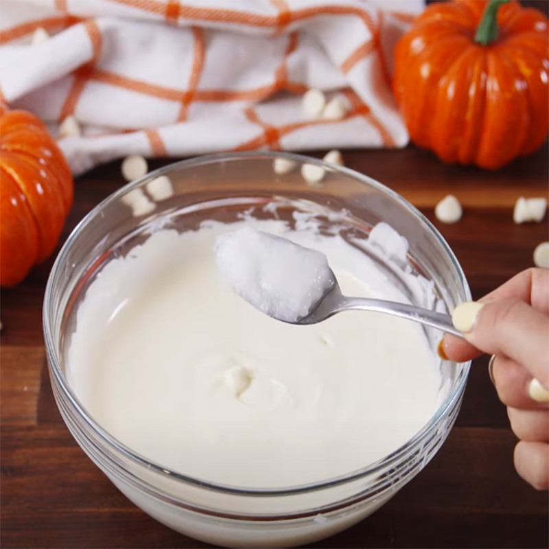 Bước 1 Làm hỗn hợp socola Dâu tây bóng ma bọc socola