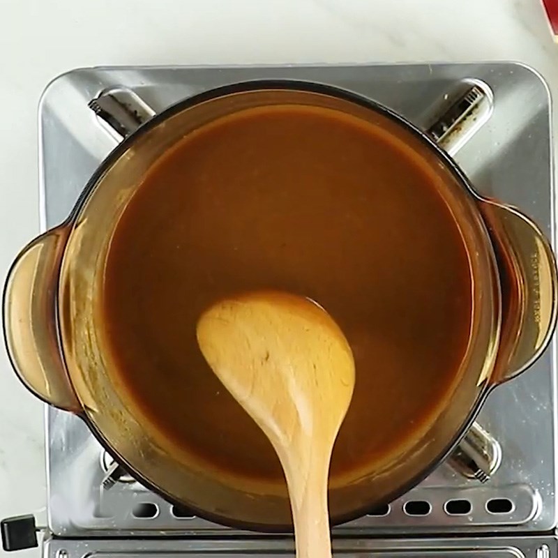 Bước 3 Nấu cà ri Cơm cà ri xúc xích