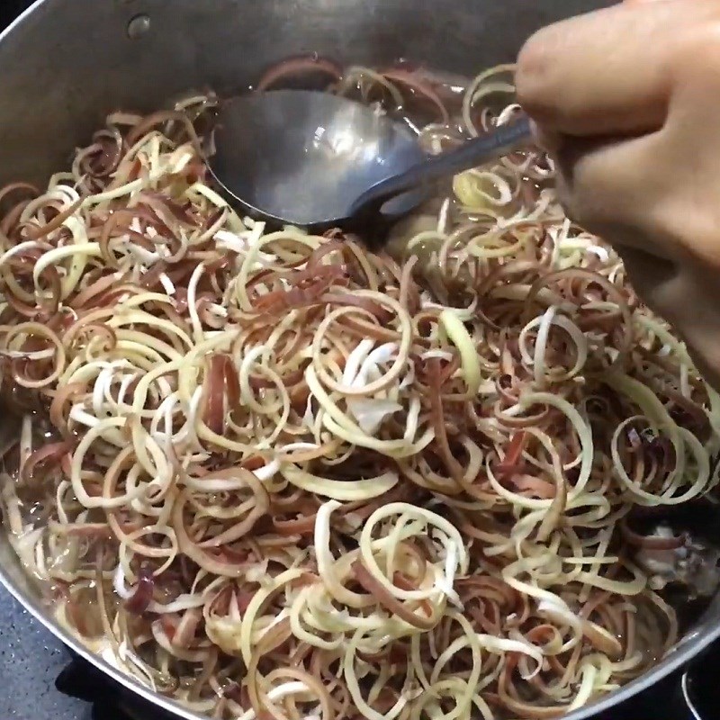 2 Cách nấu canh chua lươn lá giang và bắp chuối đậm chất Nam Bộ