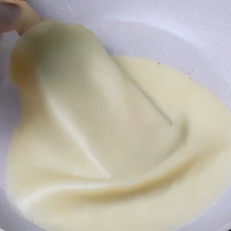 Bước 4 Rán bánh Bánh Crepe khoai lang tím