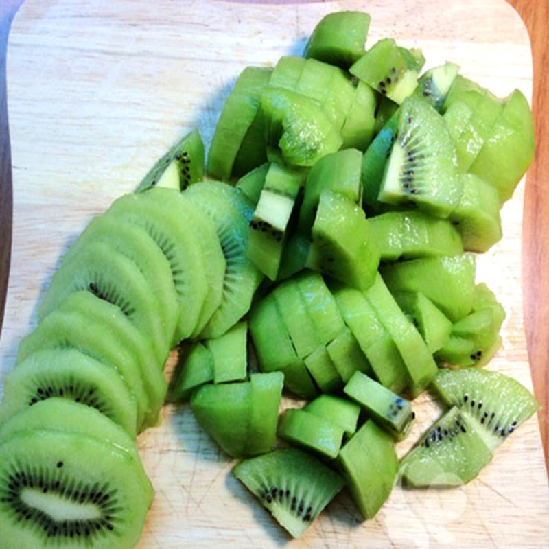 Bước 1 Sơ chế kiwi Kẹo dẻo kiwi