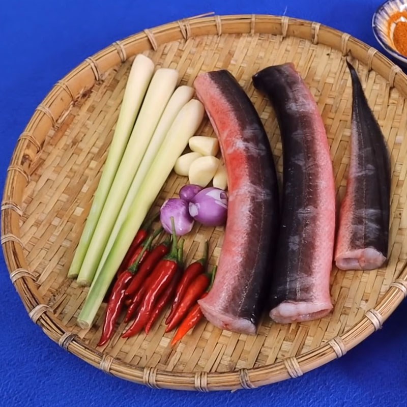 Bước 1 Sơ chế lươn Lươn xào sả ớt
