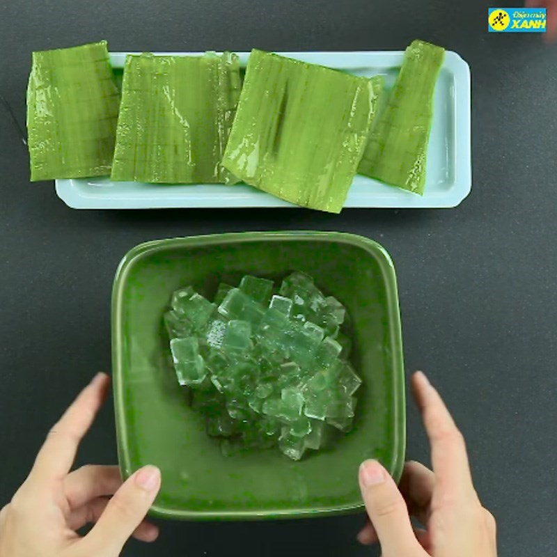 Bước 1 Sơ chế nha đam Nha đam mặt đường phèn