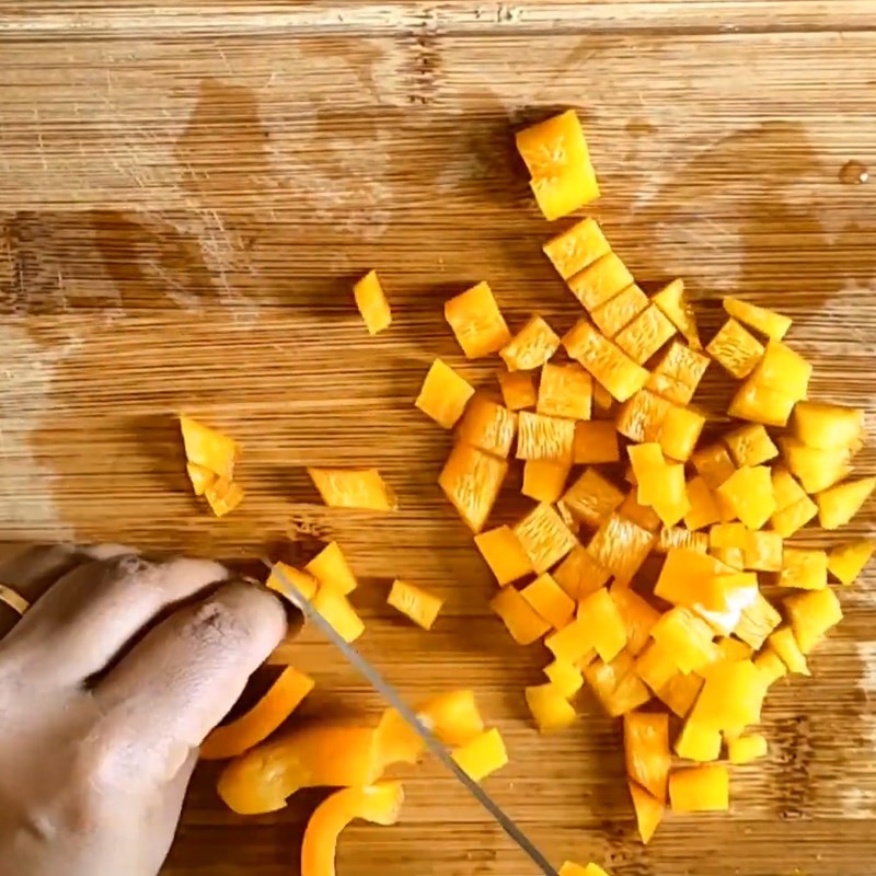 Bước 1 Sơ chế ớt chuông Salad rau củ