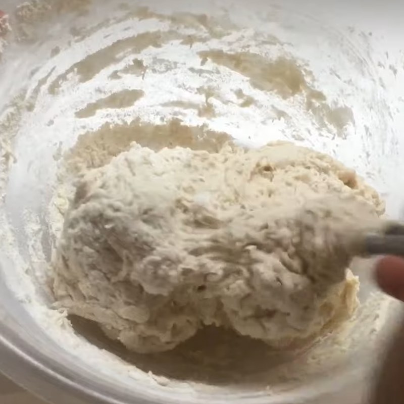 Bước 2 Trộn bột bánh Bánh mì ruốc cuộn sốt mayonnaise