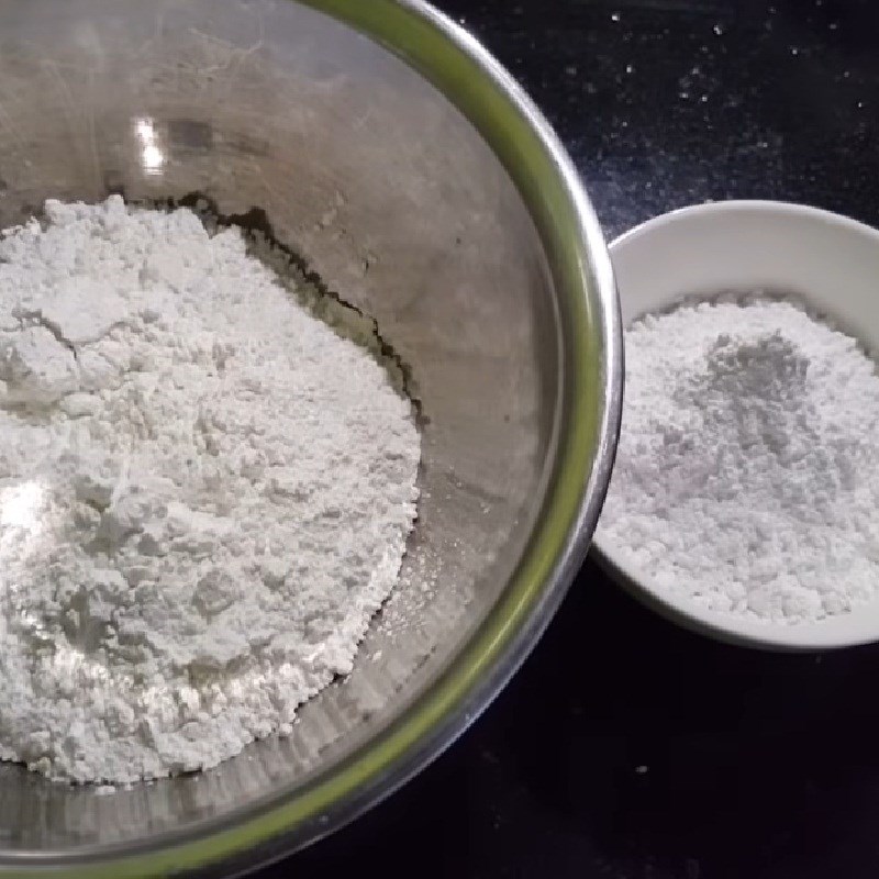 Bước 1 Trộn bột bánh Bánh trôi nước nhân đường phên