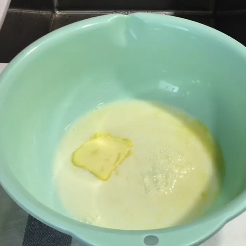 Bước 1 Trộn hỗn hợp trứng sữa Bánh mì milo