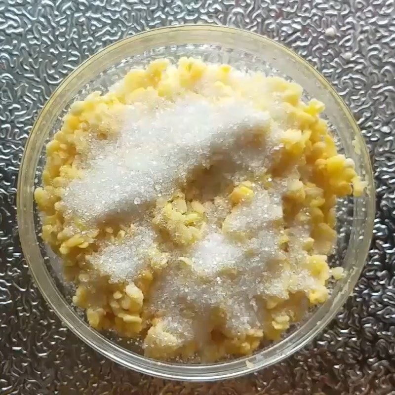 Bước 5 Trộn nhân đậu xanh Xôi cuộn 3 màu