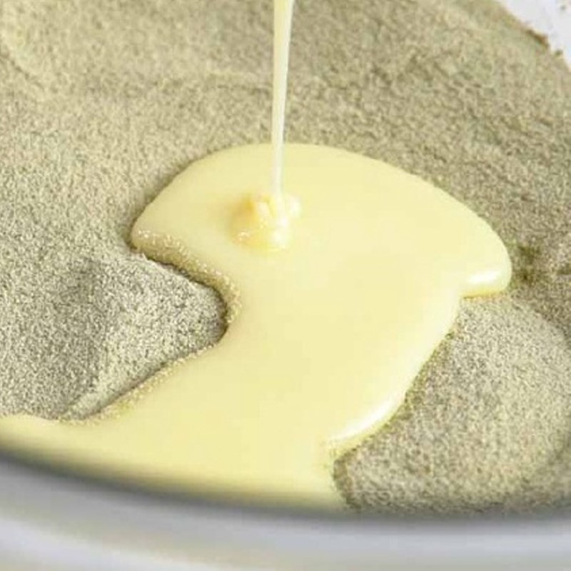 Bước 1 Trộn và nhào bột Kẹo trà sữa matcha