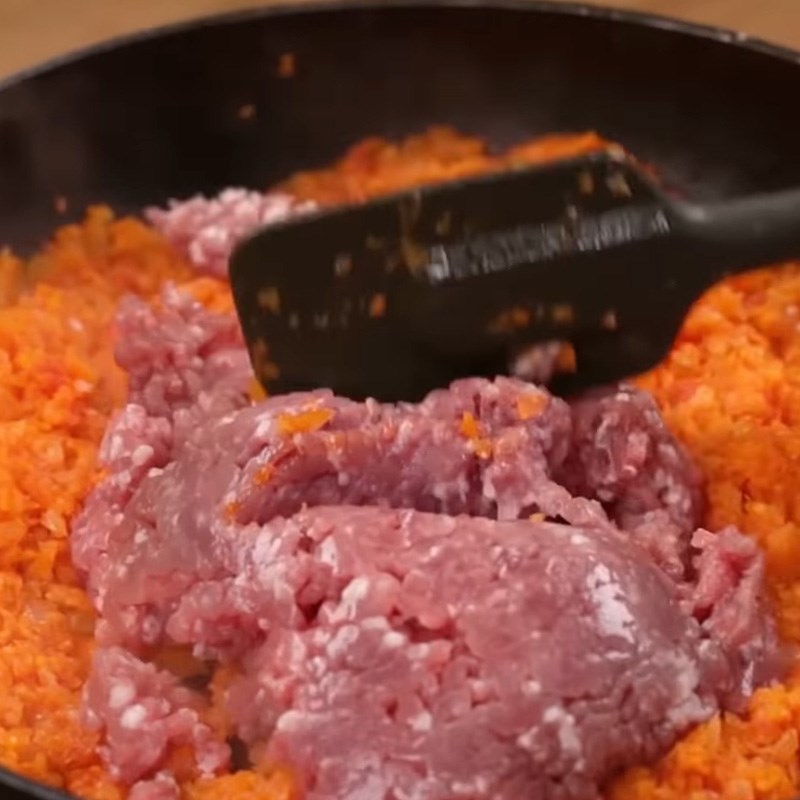 Bước 3 Xào cà ri khô Cơm cà ri thịt ba chỉ