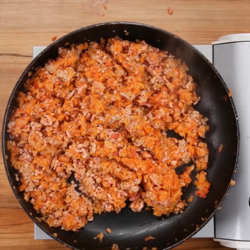 Bước 3 Xào cà ri khô Cơm cà ri thịt ba chỉ