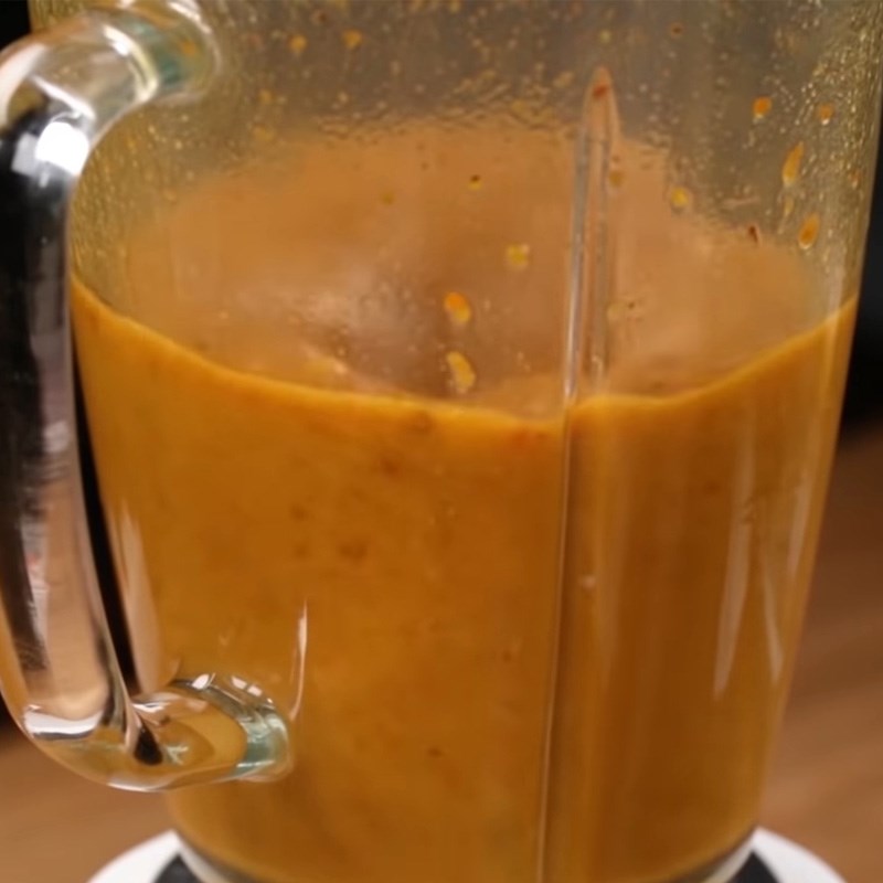 Bước 4 Xay hỗn hợp nguyên liệu Cơm cà ri thịt ba chỉ