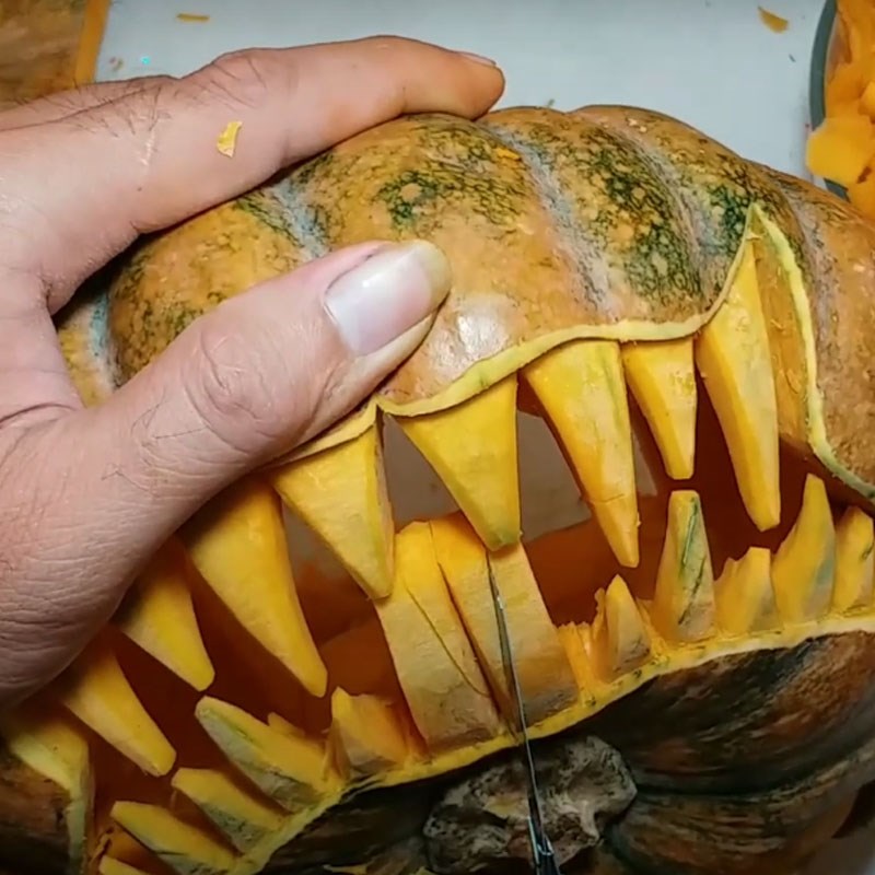tỉa lại răng của đèn