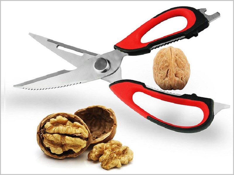 T&aacute;ch hạt &oacute;c ch&oacute; bằng k&eacute;o 