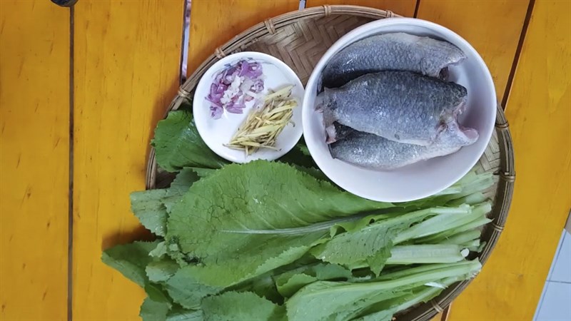 Nguyên liệu món ăn canh cá rô rau cải và rau ngót